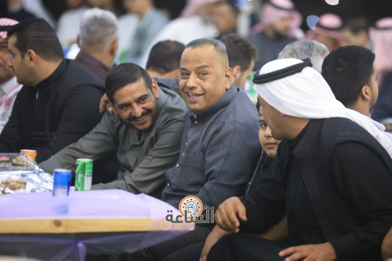 Madar Al-Saa Images 0.457779114591518