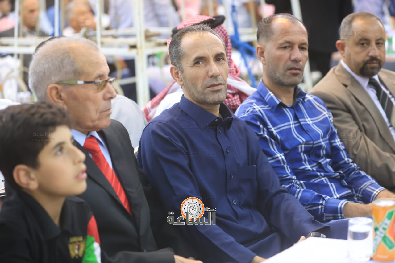 Madar Al-Saa Images 0.7122603675687187