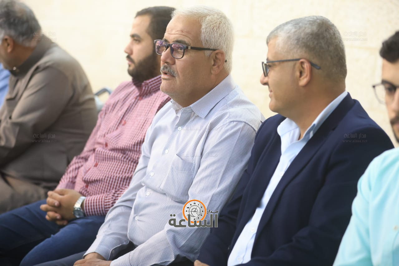 Madar Al-Saa Images 0.12621404626352084