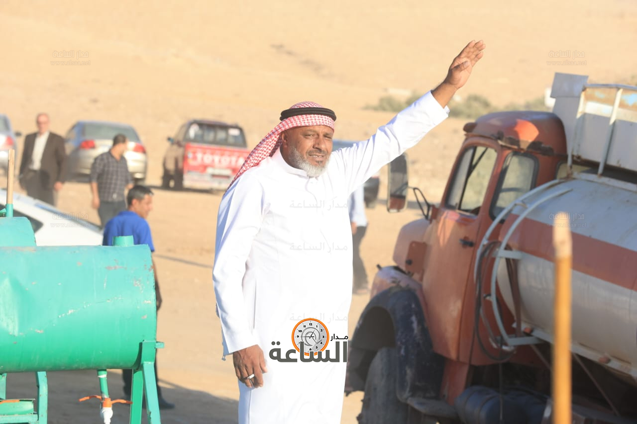 Madar Al-Saa Images 0.45748047646356504