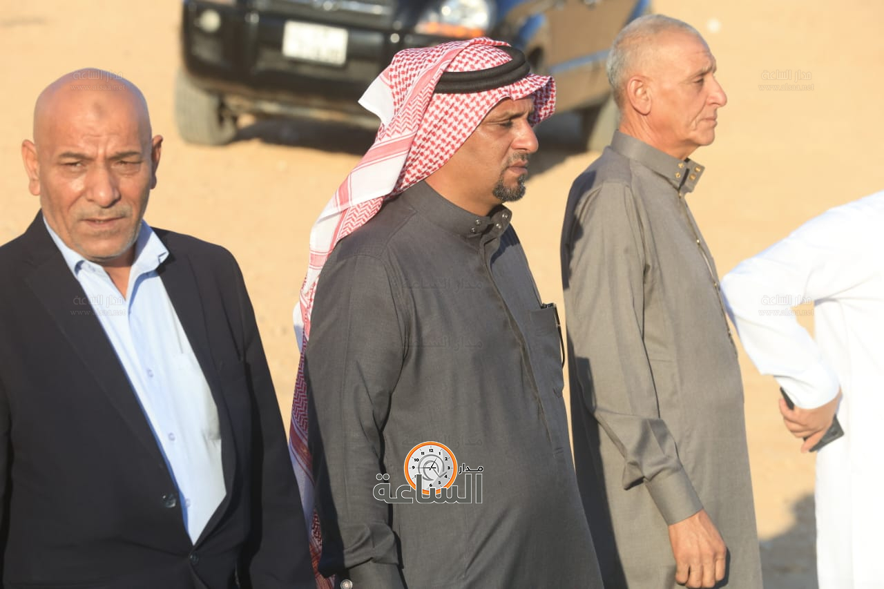 Madar Al-Saa Images 0.8987139338209875