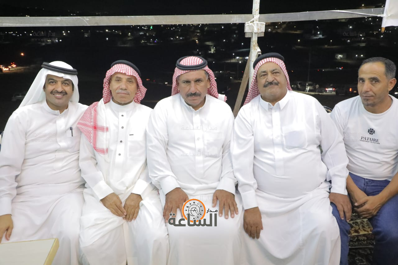 Madar Al-Saa Images 0.26636339654645635