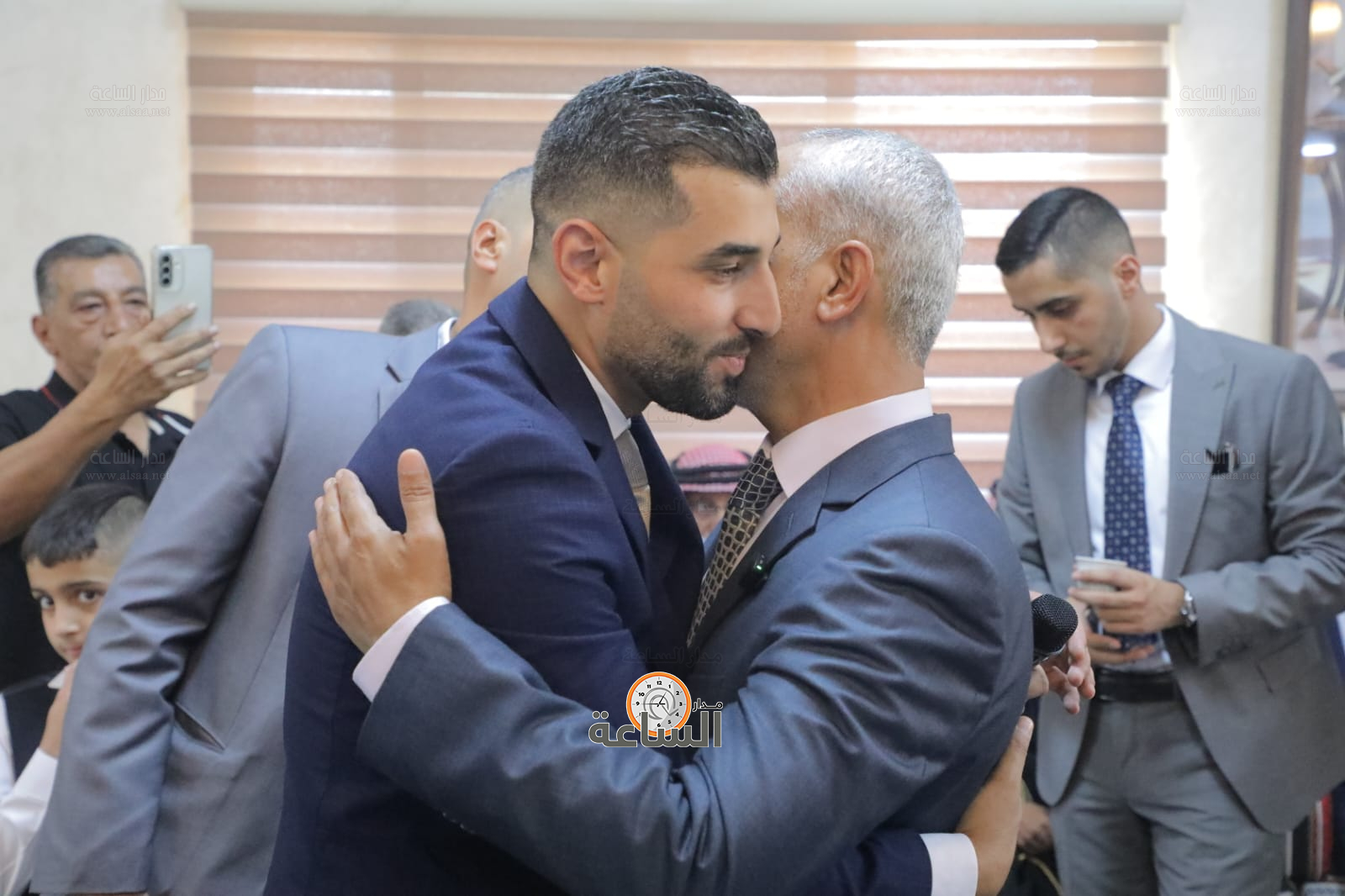 Madar Al-Saa Images 0.7959053429096312