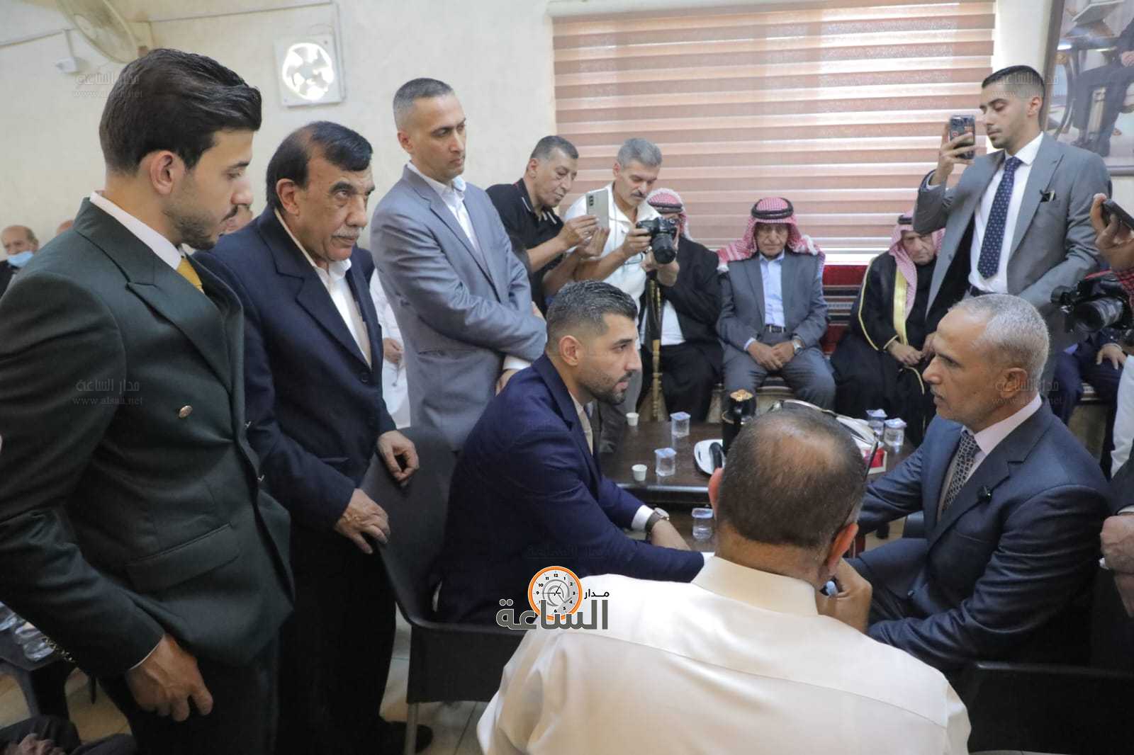 Madar Al-Saa Images 0.382547153790486