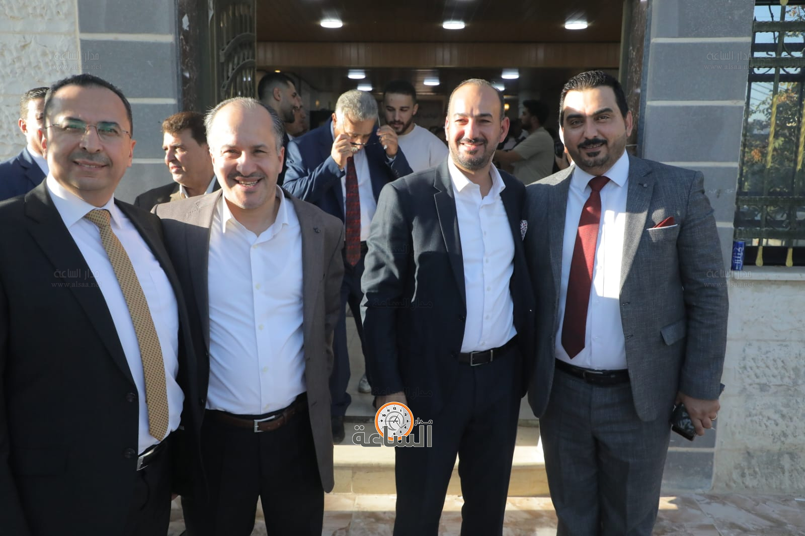 Madar Al-Saa Images 0.9661673580244929