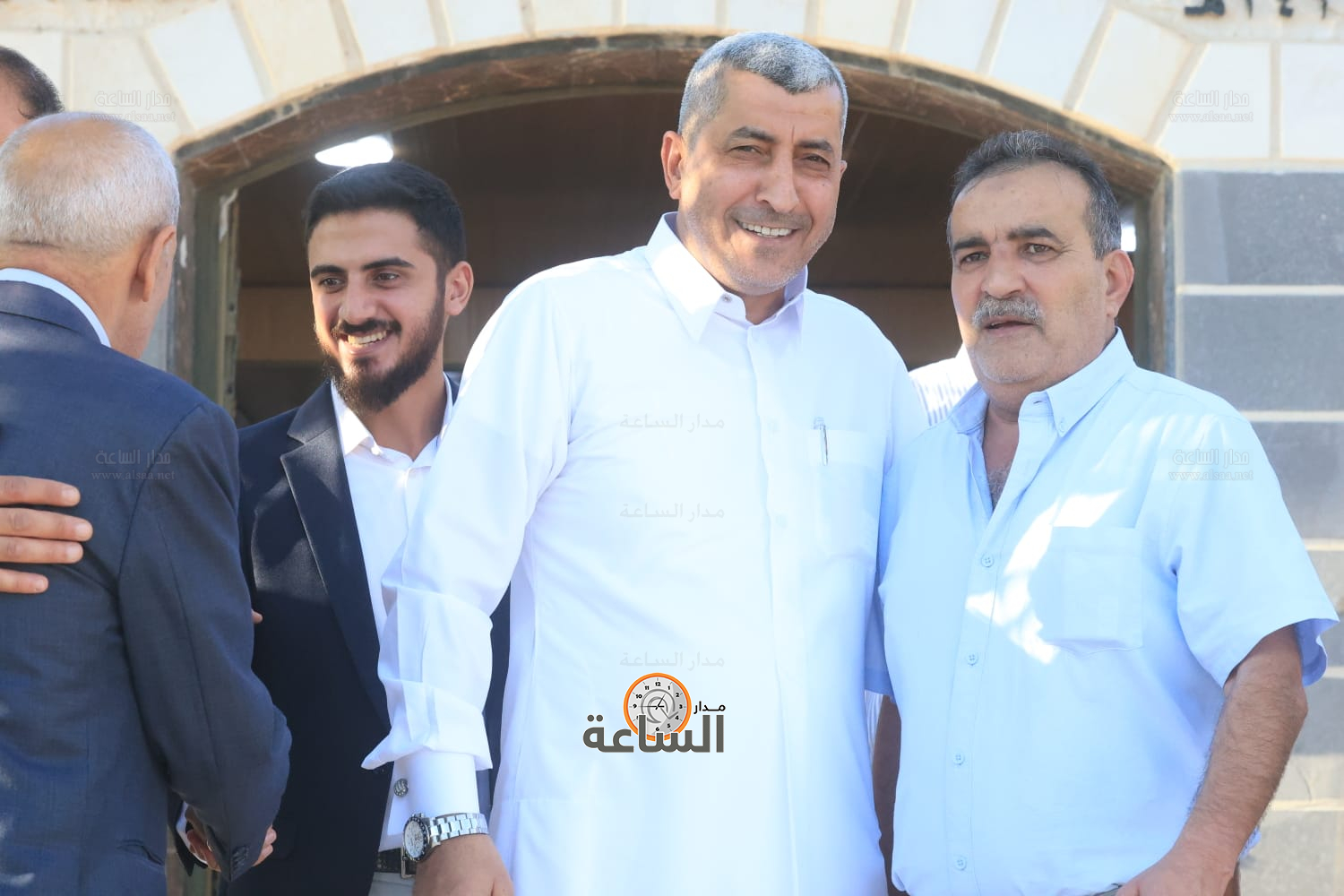 Madar Al-Saa Images 0.7493781949997562