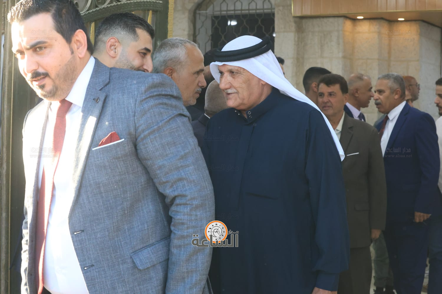 Madar Al-Saa Images 0.4237082579979933