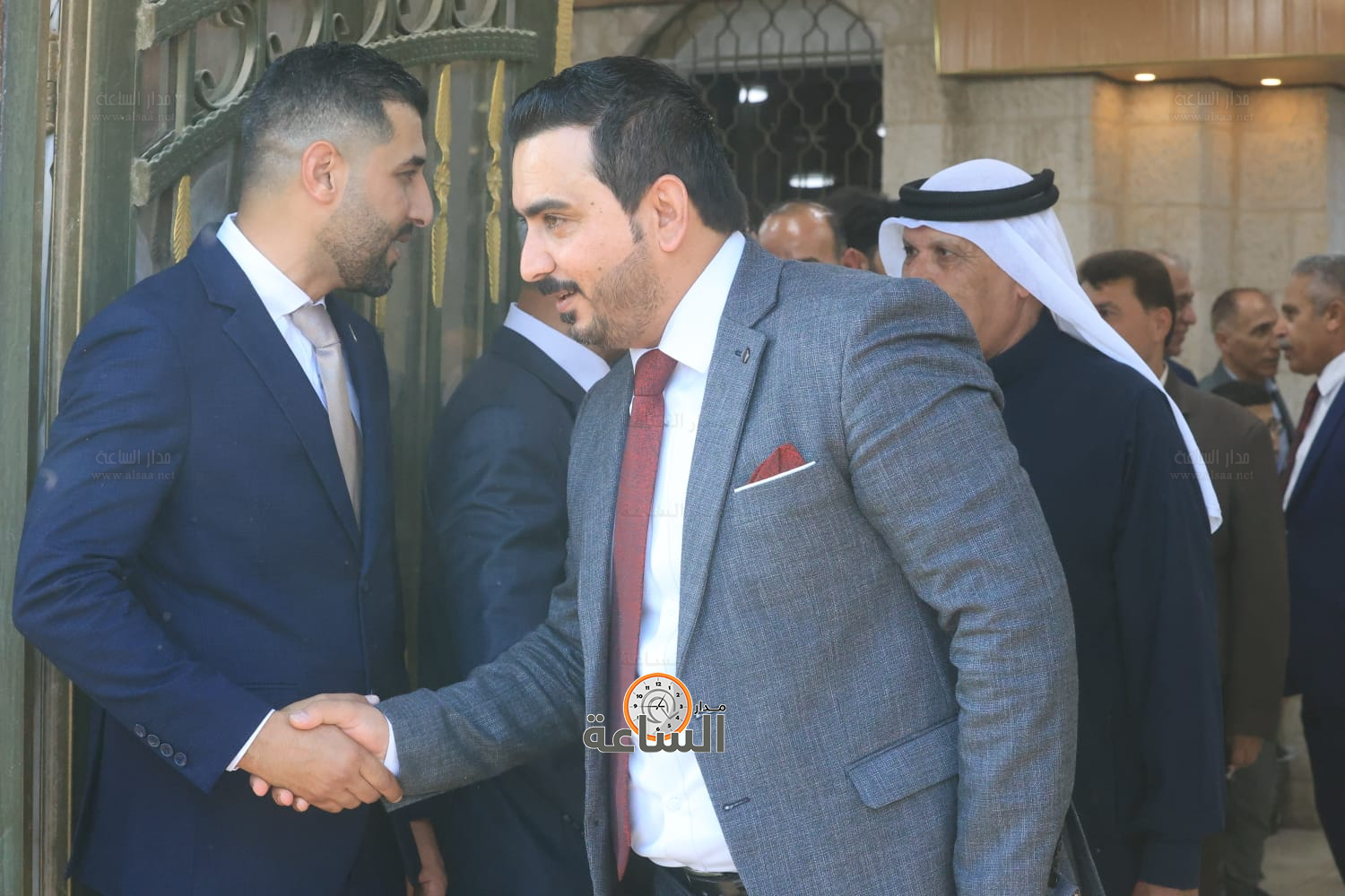 Madar Al-Saa Images 0.11860829333052214