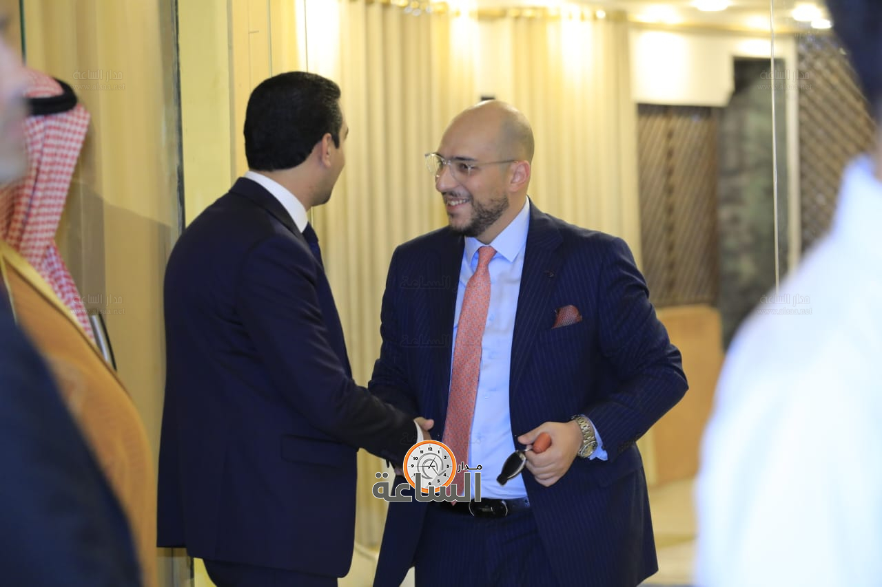 Madar Al-Saa Images 0.9150667292600105