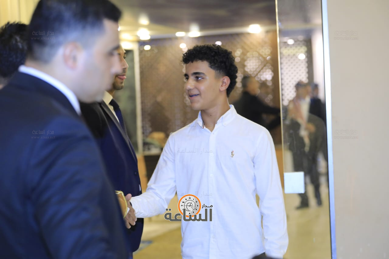 Madar Al-Saa Images 0.6956706800592631