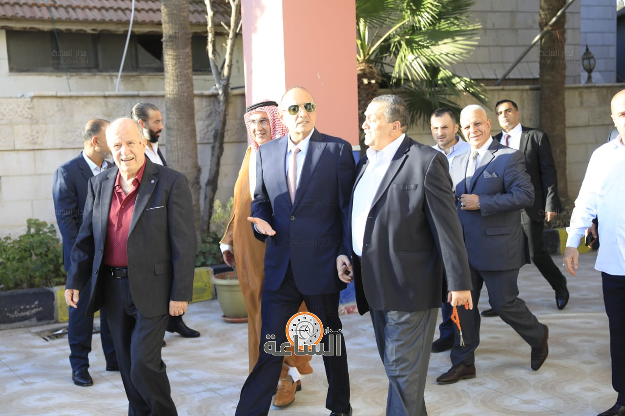 Madar Al-Saa Images 0.015041536740841188