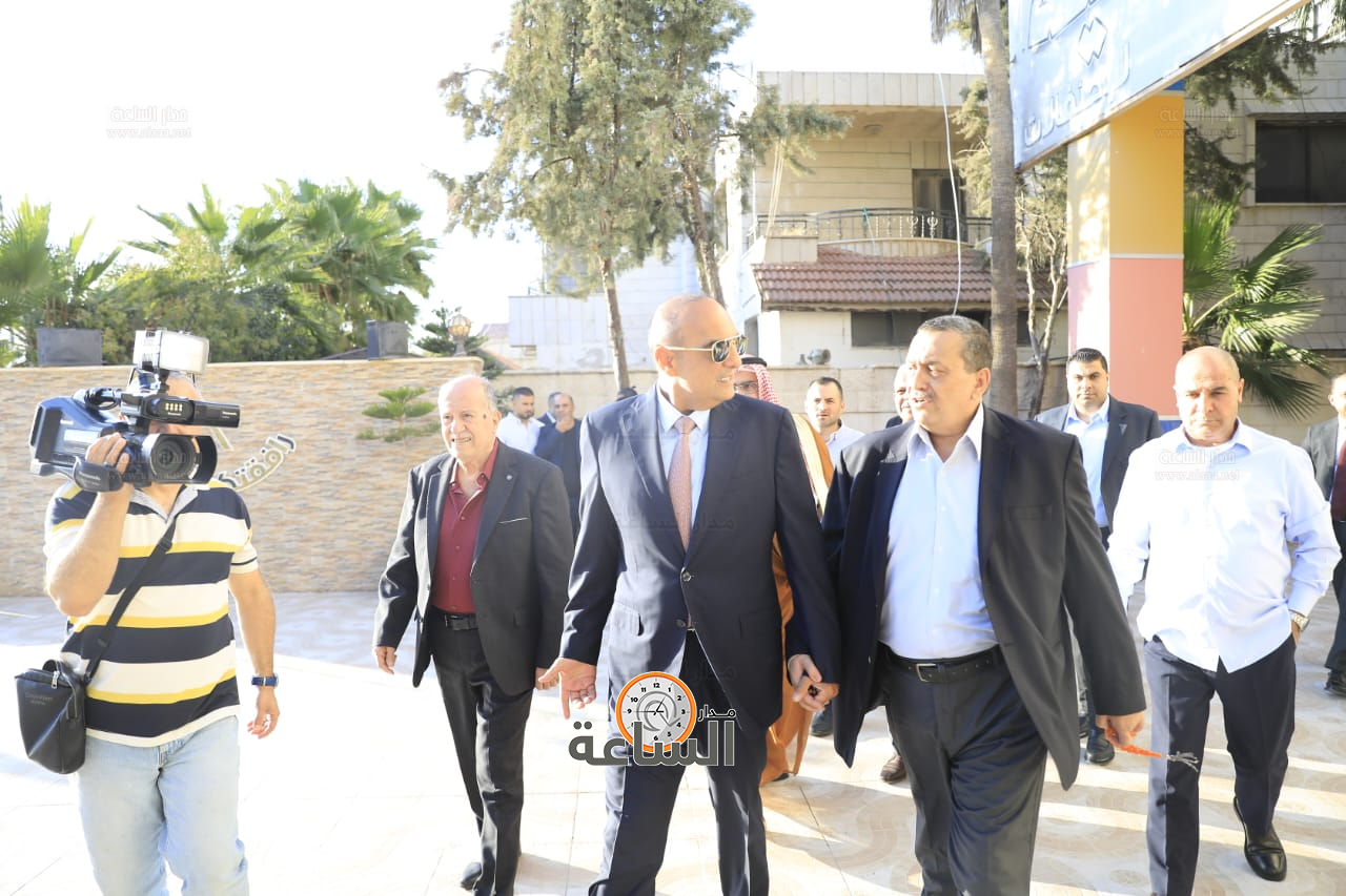 Madar Al-Saa Images 0.36597431923586166