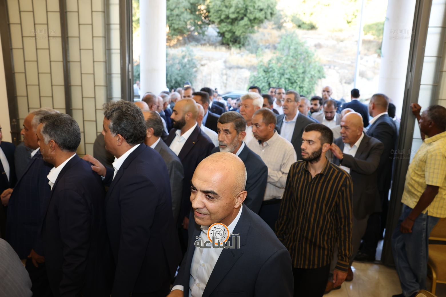 Madar Al-Saa Images 0.8160886341036925