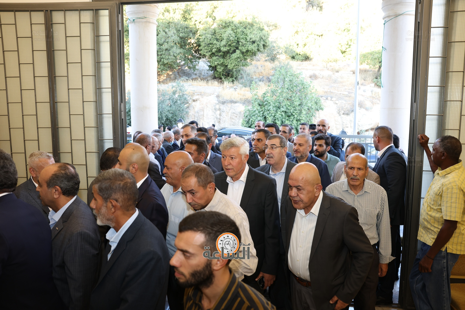 Madar Al-Saa Images 0.5421686932442144