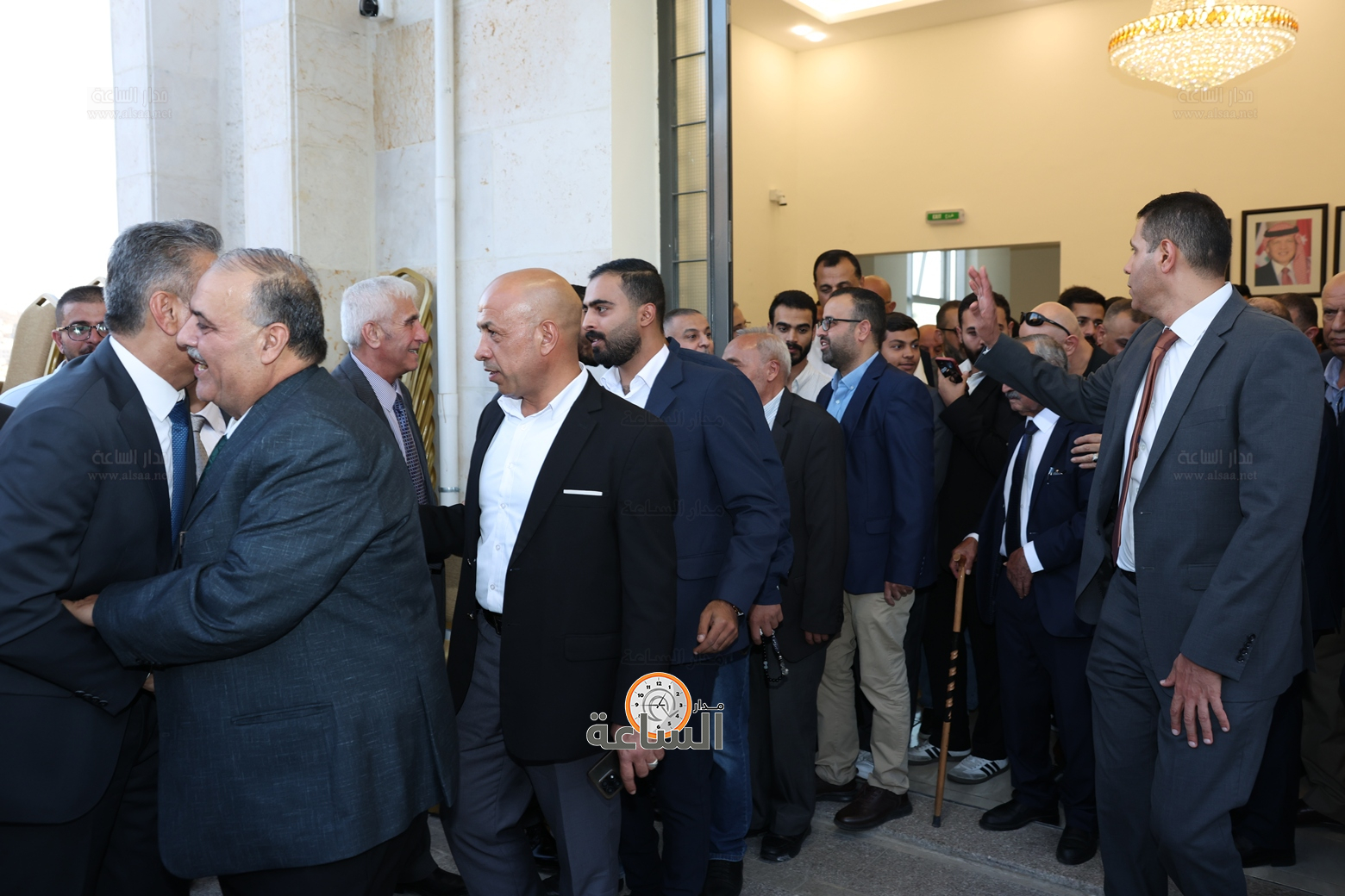 Madar Al-Saa Images 0.9895476776929126