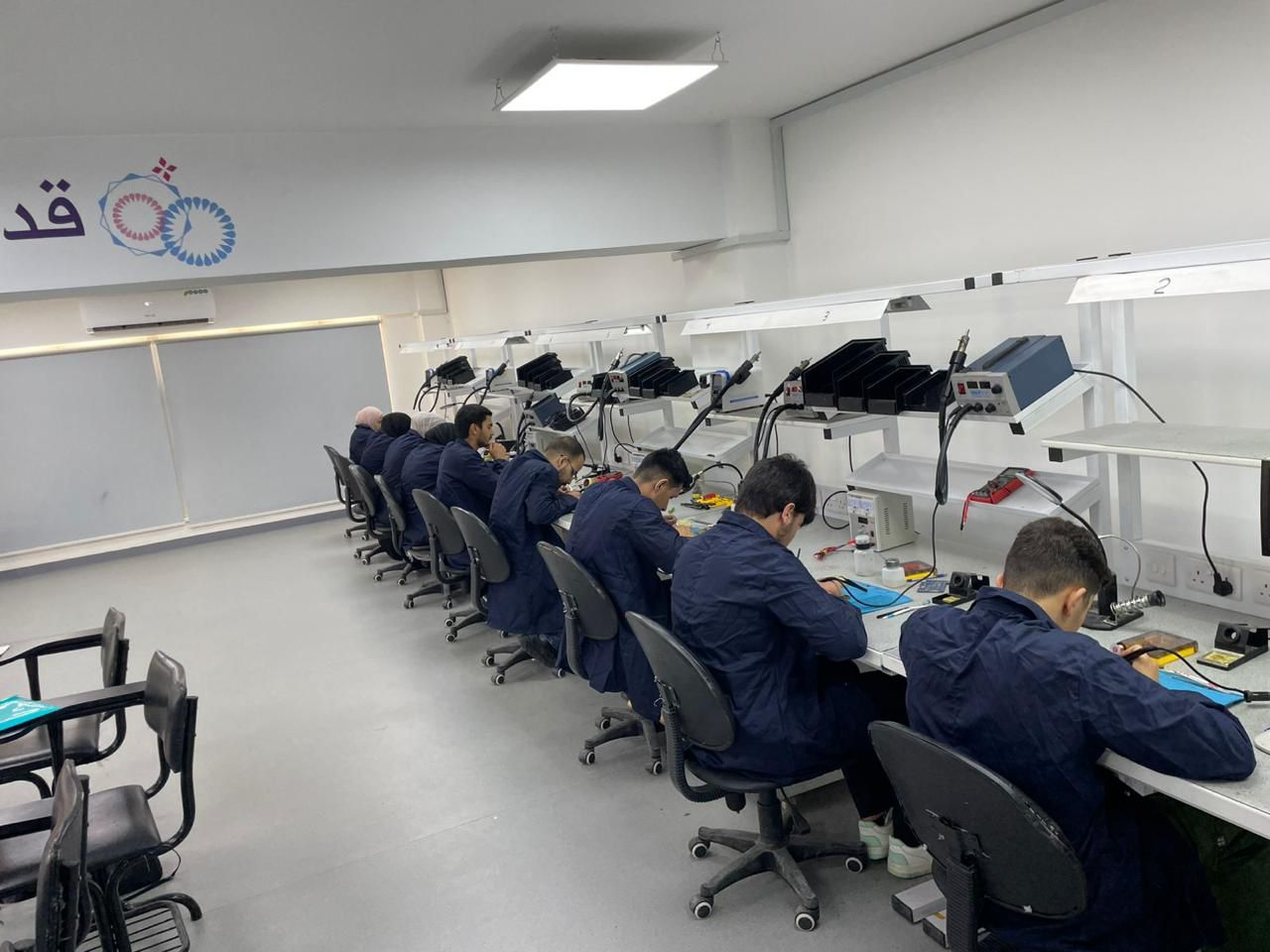 Madar Al-Saa Images 0.05089236137727704