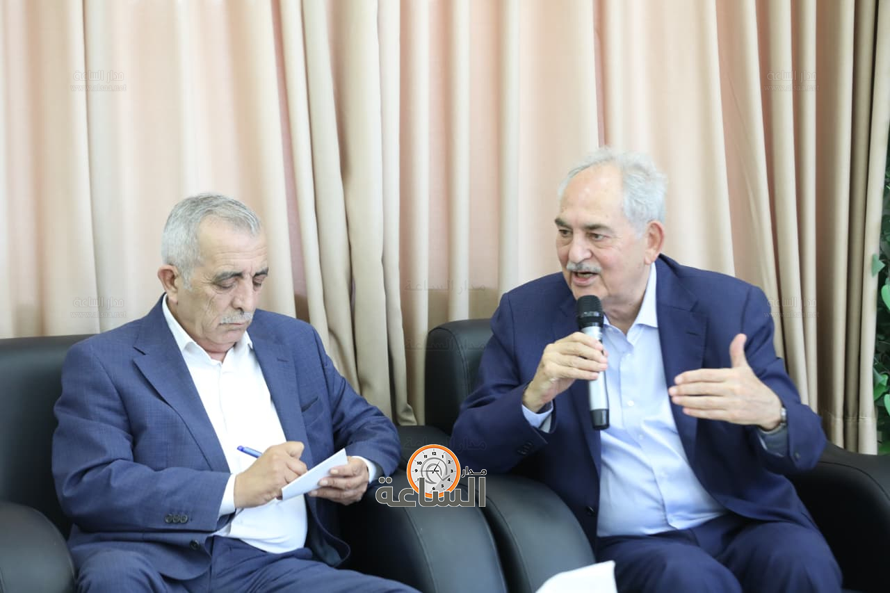 Madar Al-Saa Images 0.687851928041897