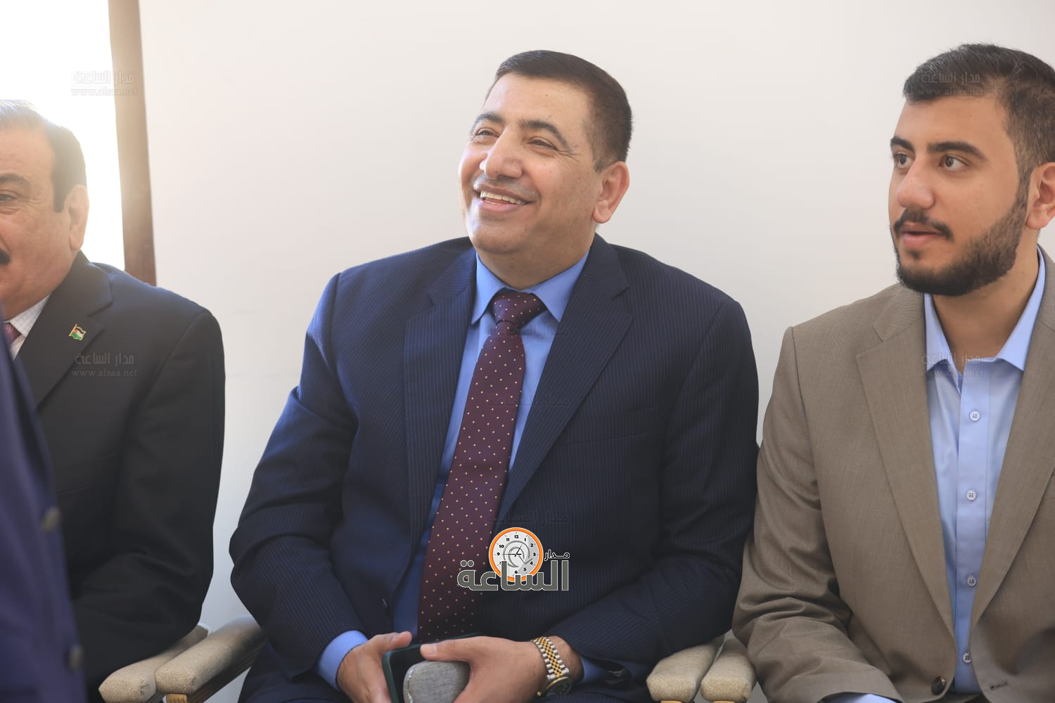 Madar Al-Saa Images 0.9209308428613006