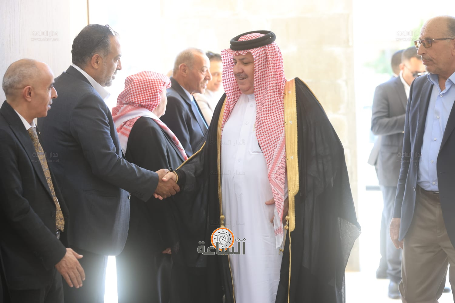 Madar Al-Saa Images 0.5842577785632217