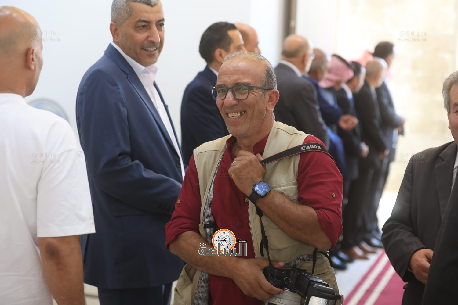 Madar Al-Saa Images 0.9263978629585236