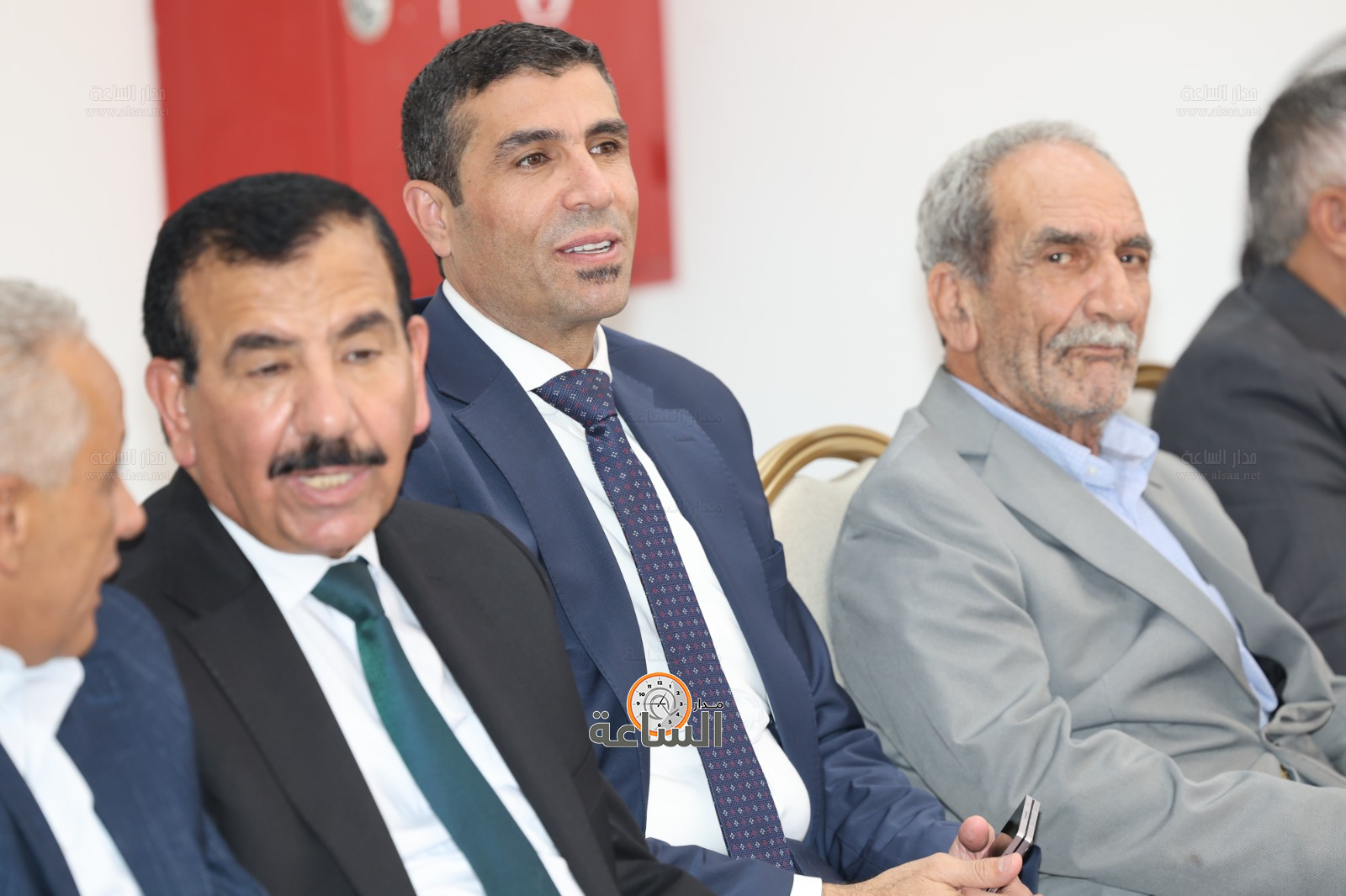 Madar Al-Saa Images 0.8928641876095991