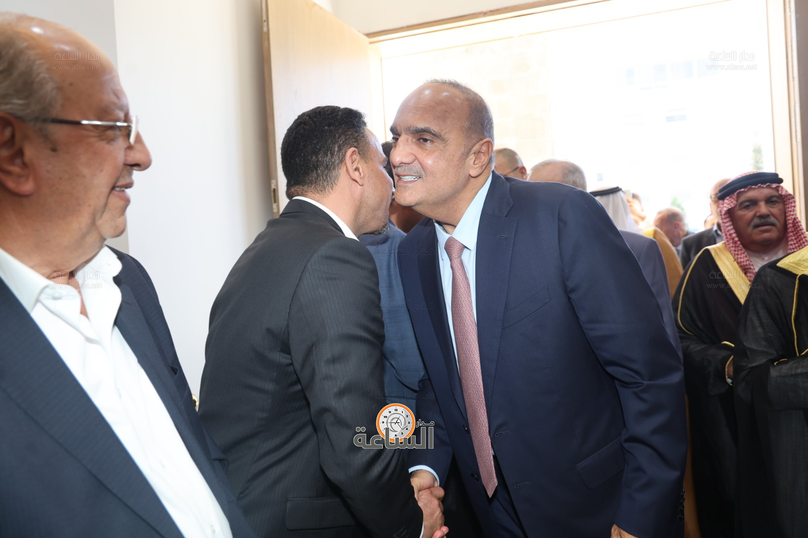 Madar Al-Saa Images 0.7458995648437734