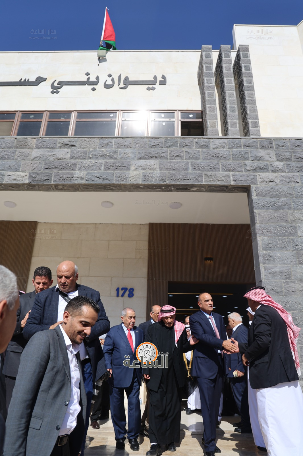 Madar Al-Saa Images 0.13070339489203875