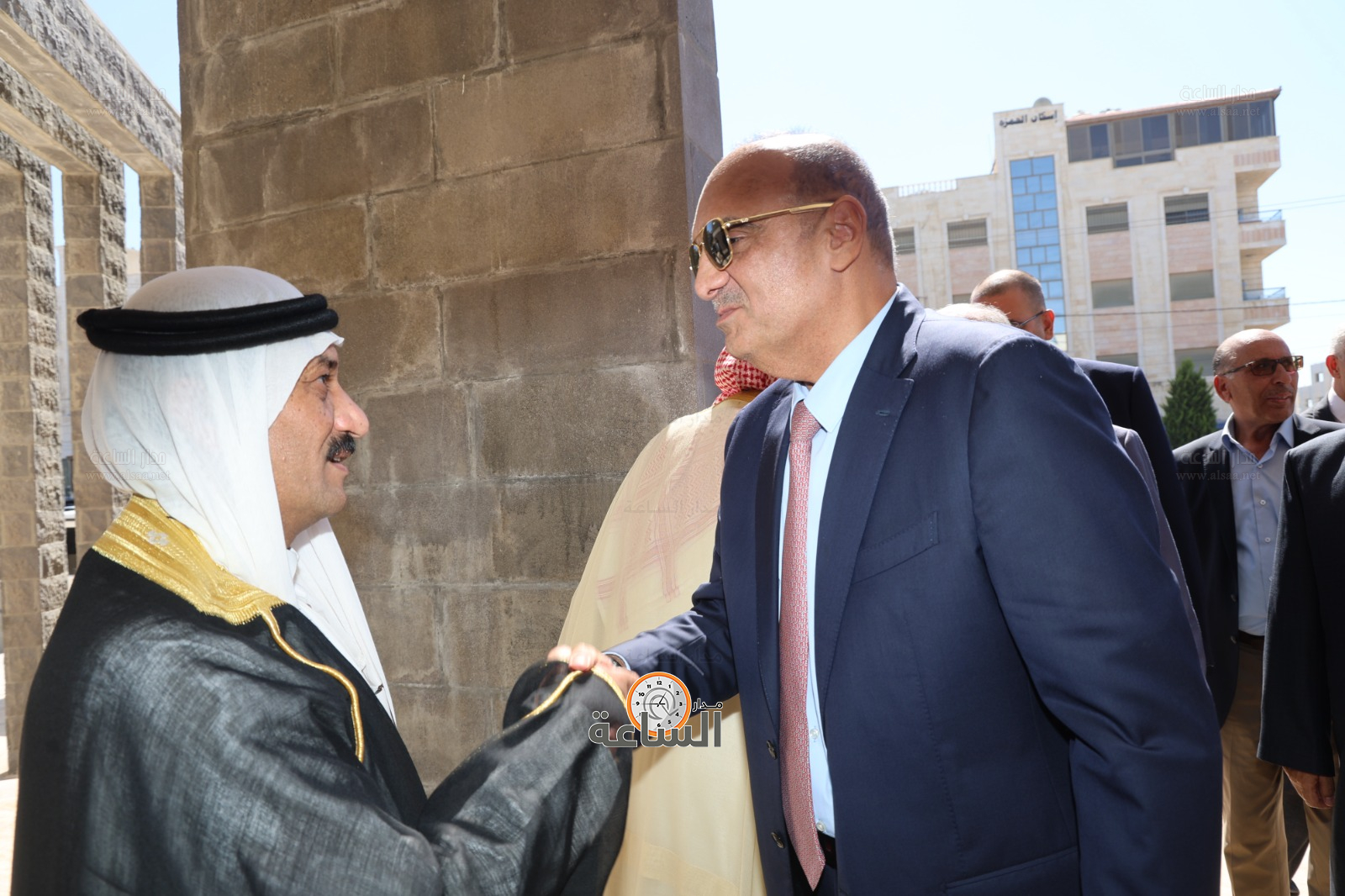 Madar Al-Saa Images 0.025745167872331387