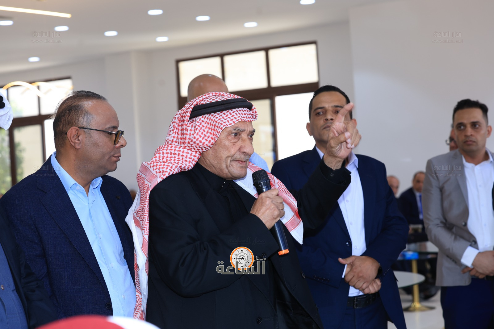 Madar Al-Saa Images 0.41069251755360503