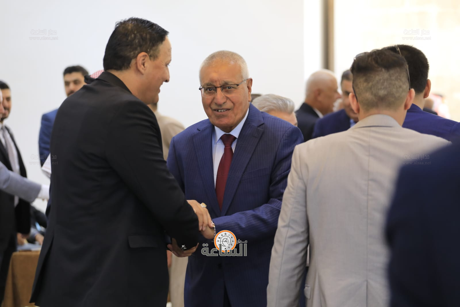 Madar Al-Saa Images 0.985759444455554