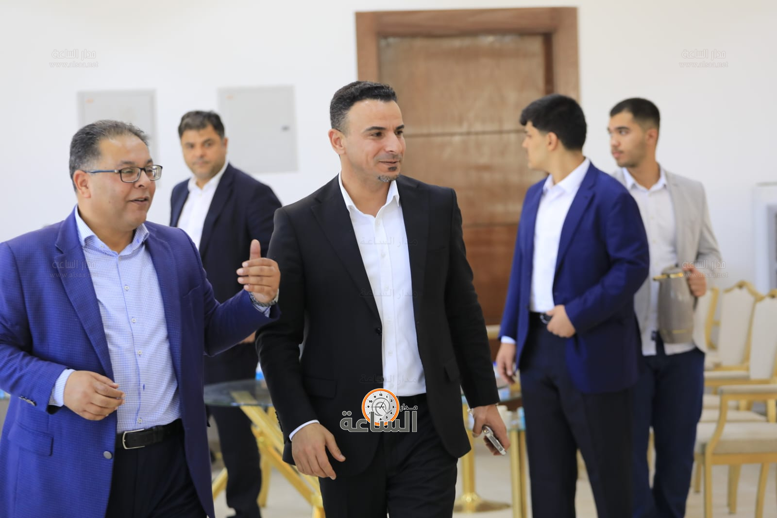 Madar Al-Saa Images 0.3687848724232854