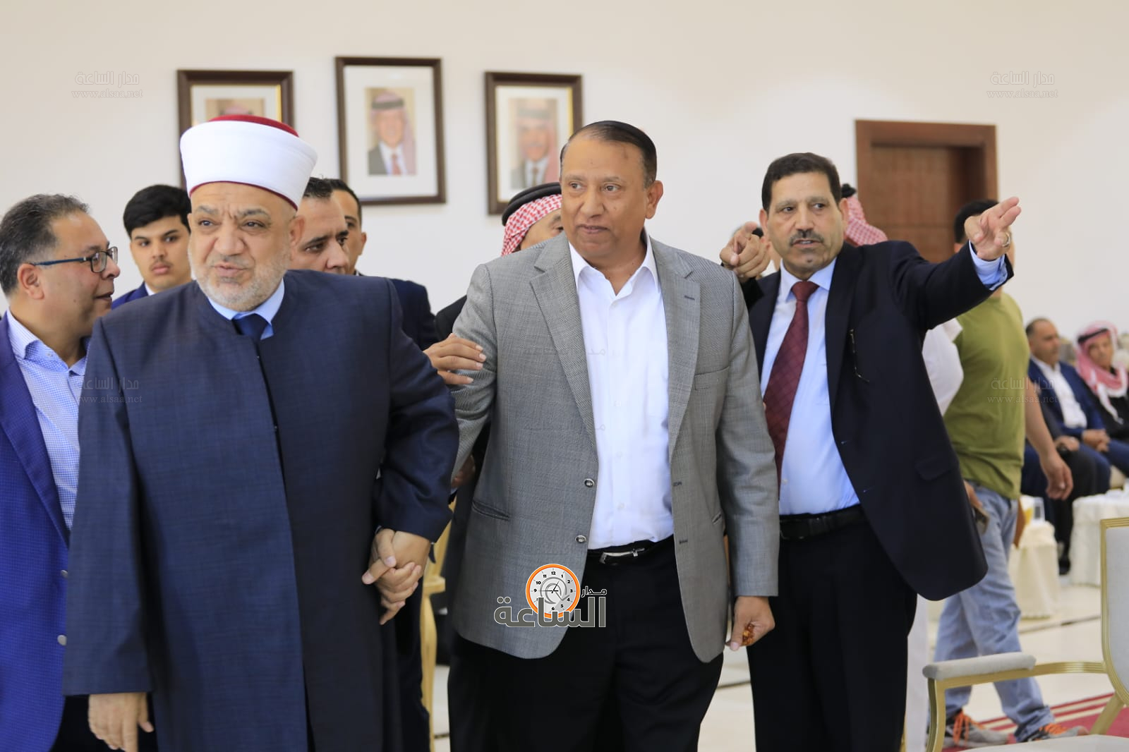 Madar Al-Saa Images 0.3810677752597472