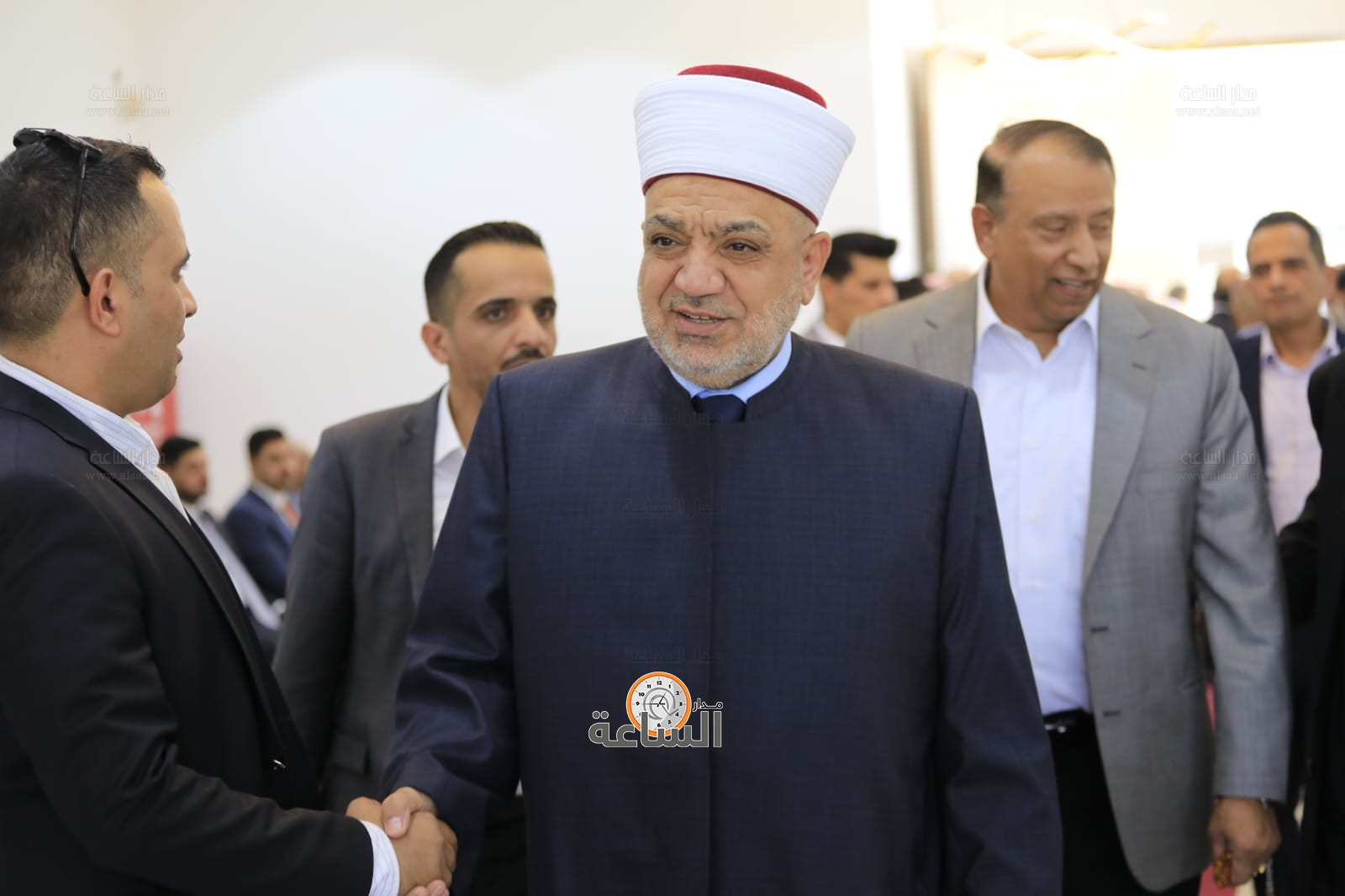 Madar Al-Saa Images 0.6834116612137687