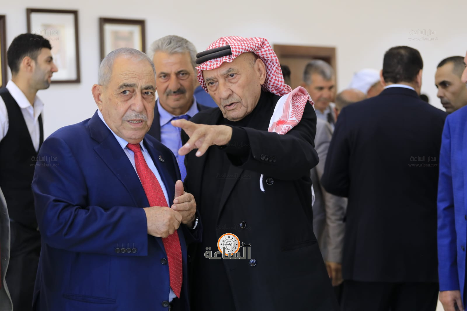 Madar Al-Saa Images 0.6384517814833537