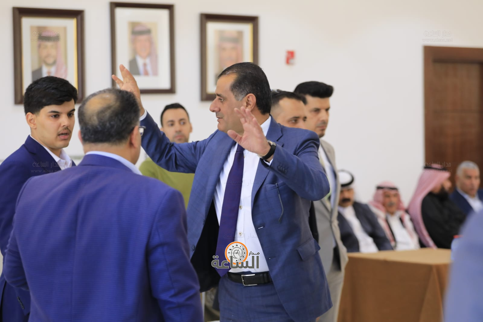 Madar Al-Saa Images 0.9078400088112275