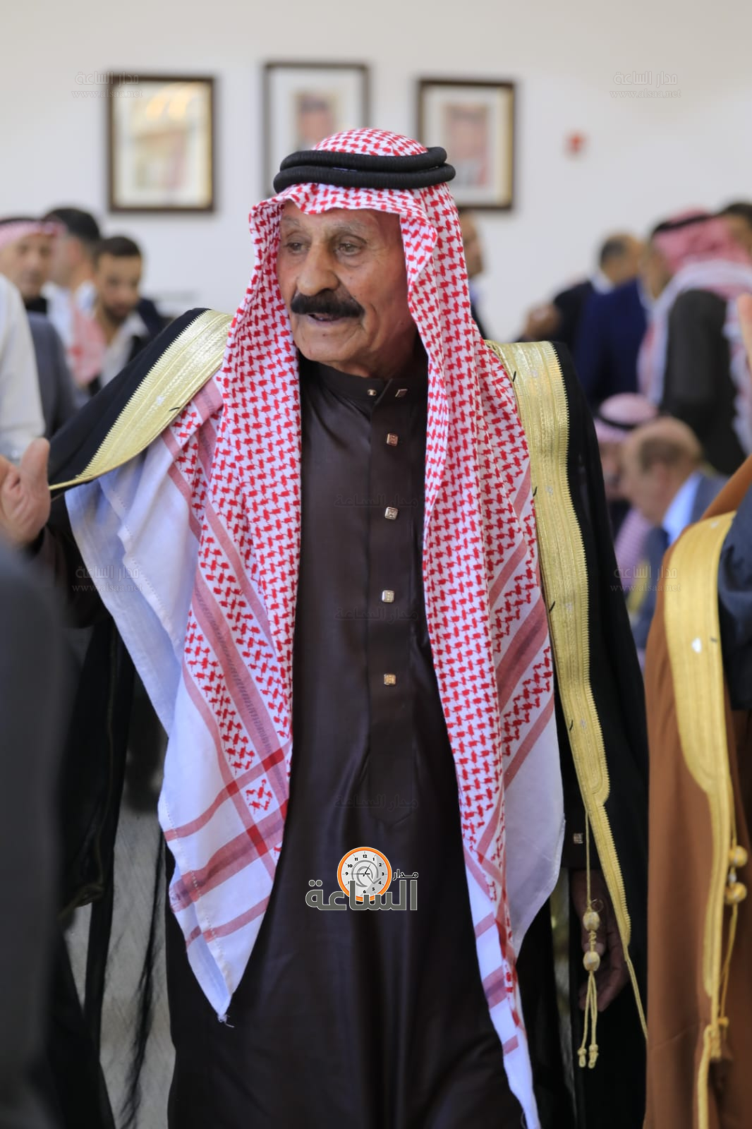 Madar Al-Saa Images 0.48021358051043705