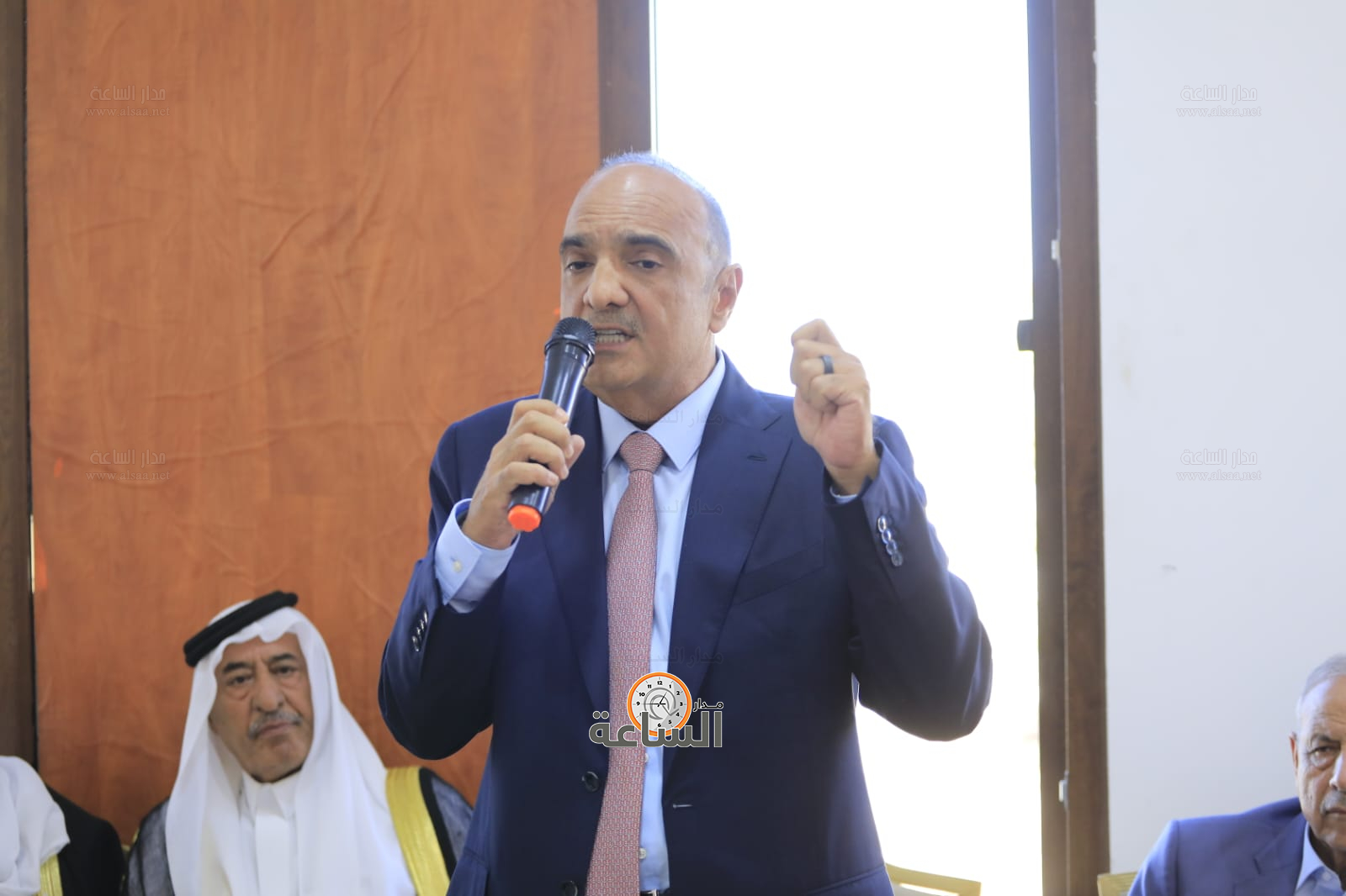 Madar Al-Saa Images 0.2346037882535884