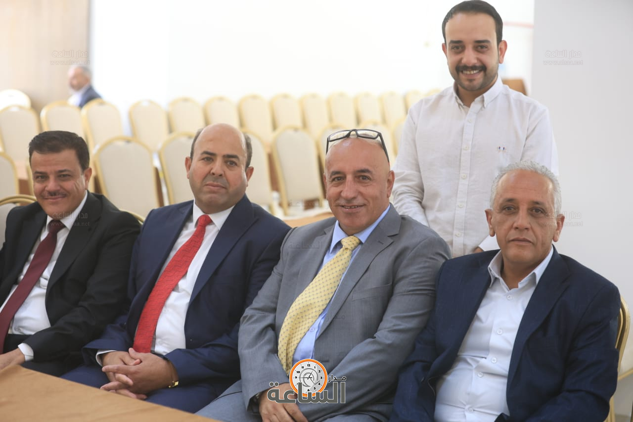 Madar Al-Saa Images 0.531859673382358