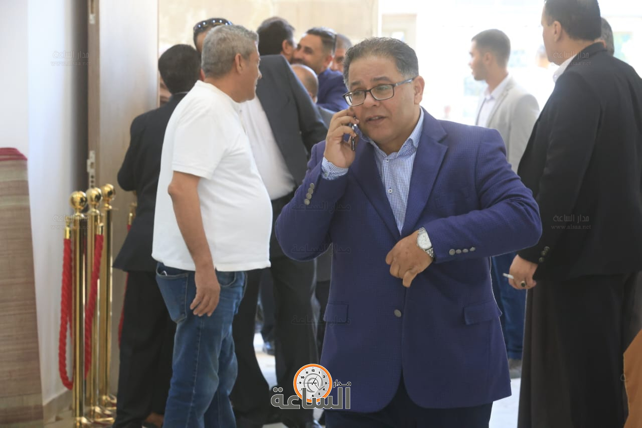 Madar Al-Saa Images 0.3332783171166568