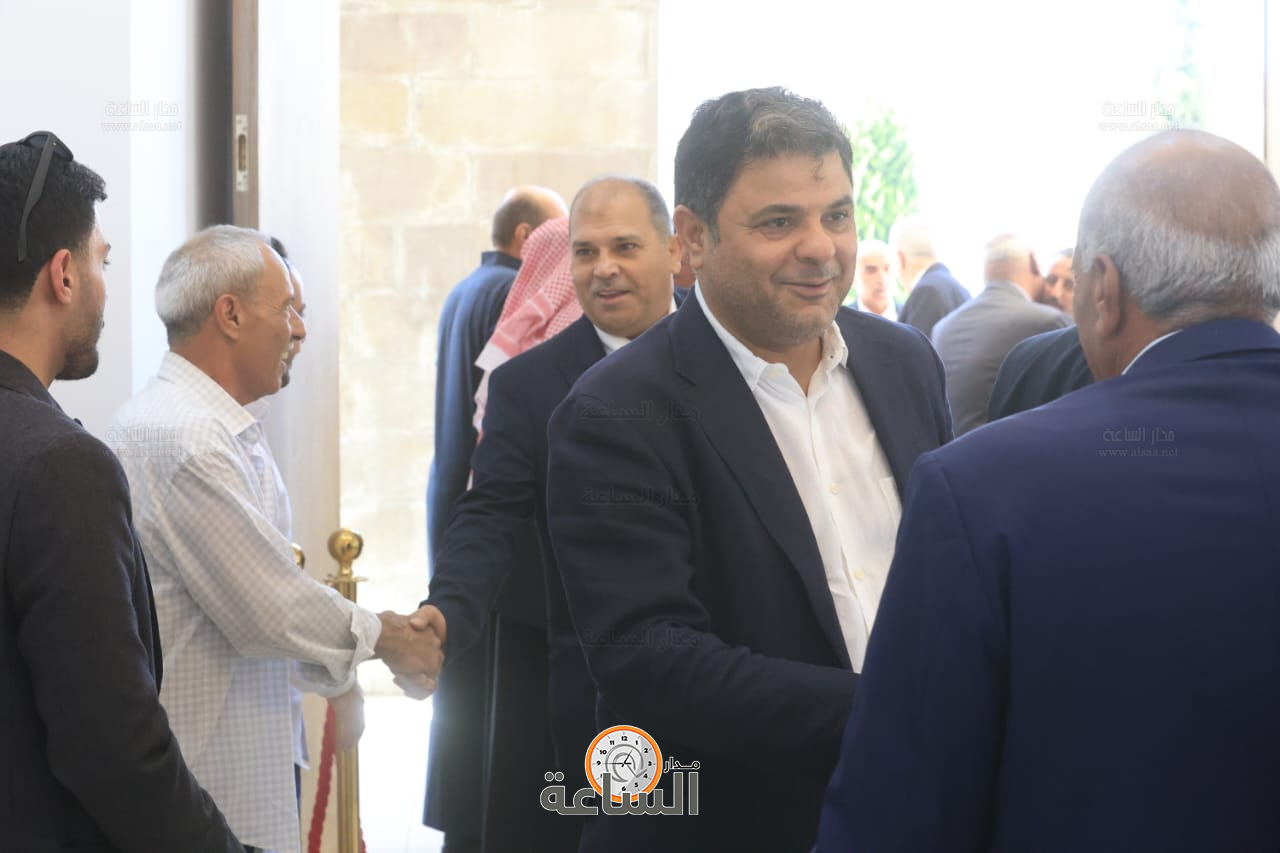 Madar Al-Saa Images 0.07569350869961688