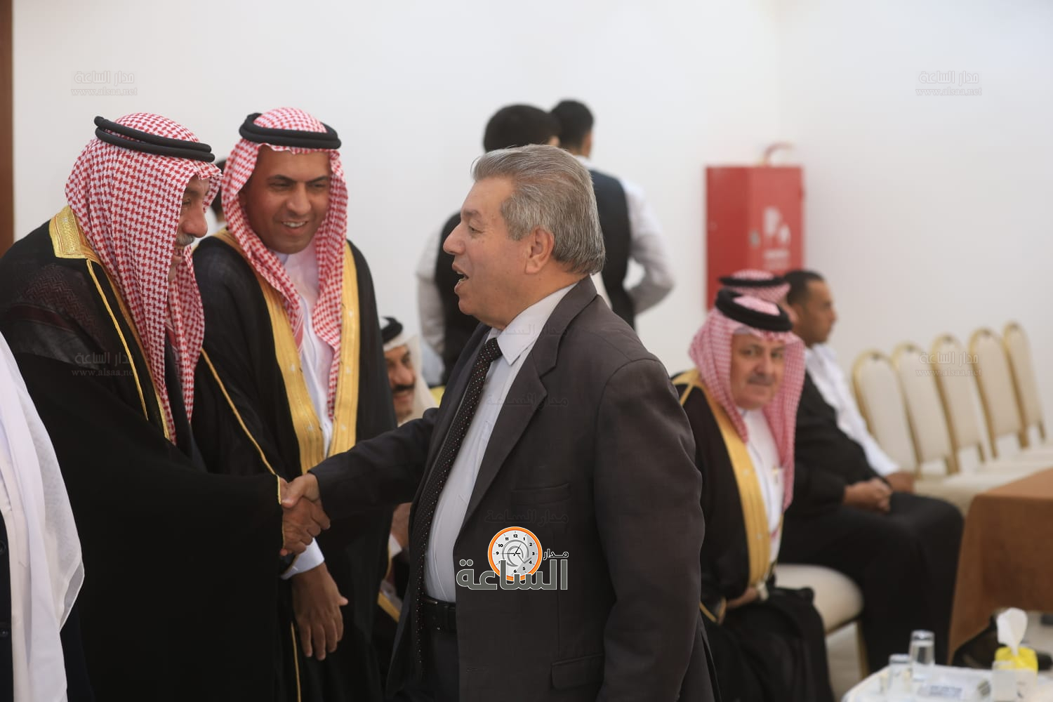 Madar Al-Saa Images 0.05723582816701567