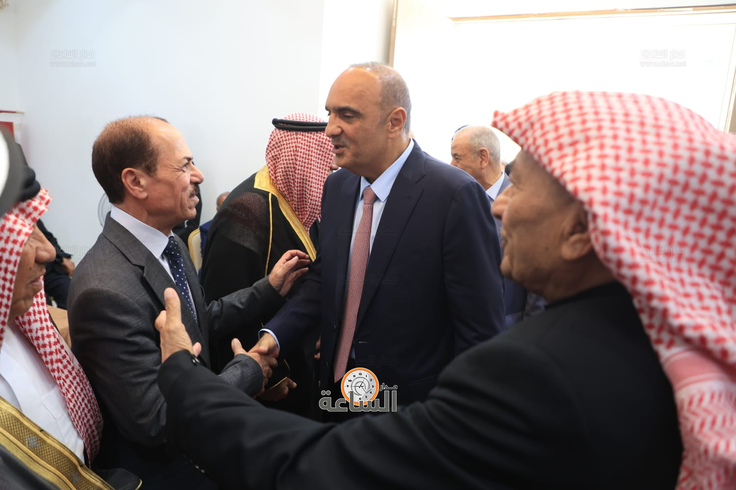 Madar Al-Saa Images 0.39717190095496935