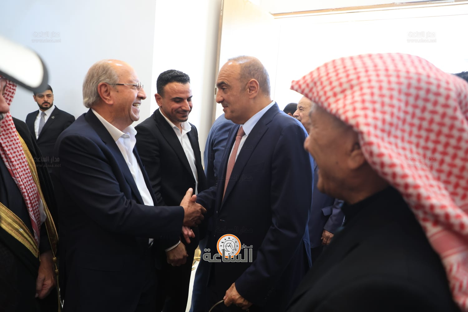 Madar Al-Saa Images 0.4365605367477159