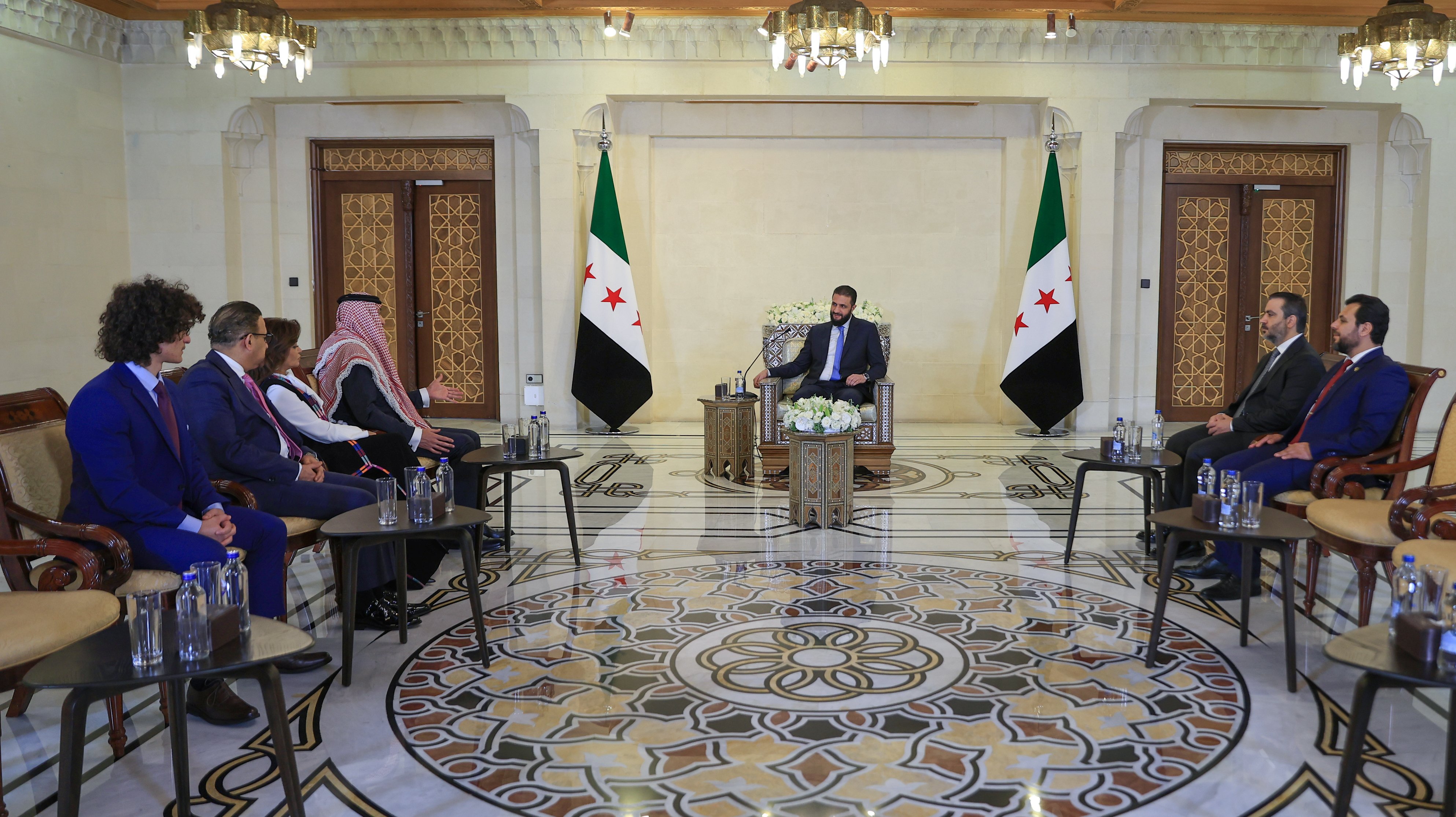 Madar Al-Saa Images 0.29833593540388637