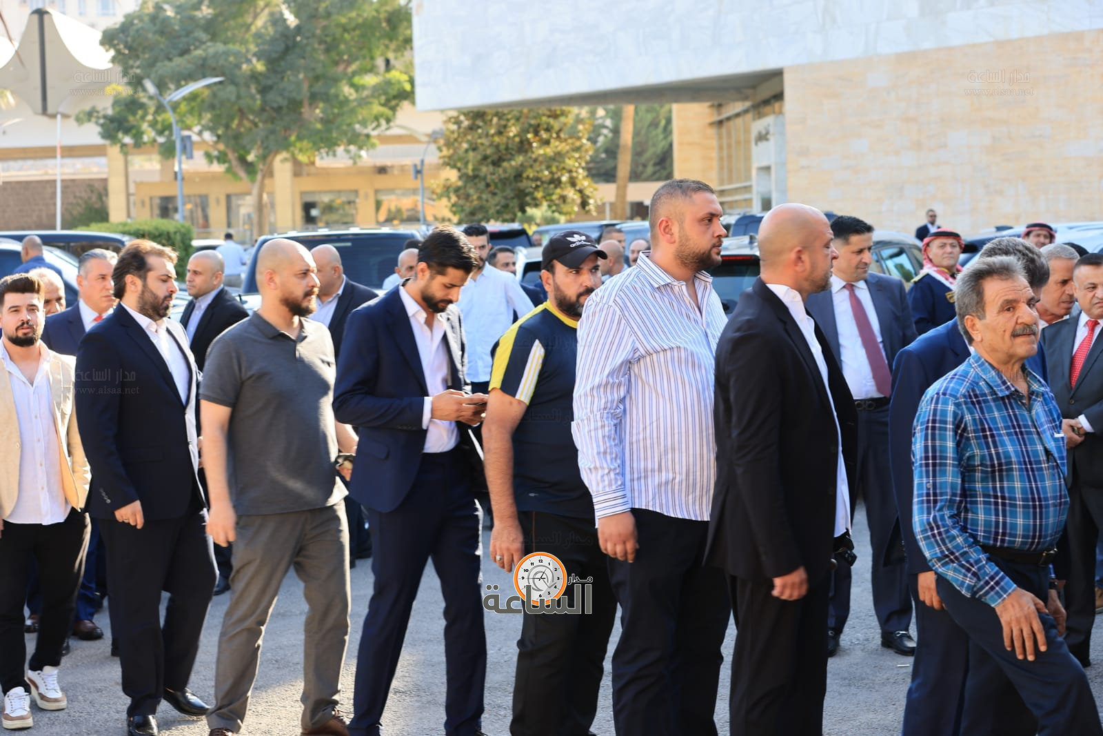 Madar Al-Saa Images 0.15766586532528692