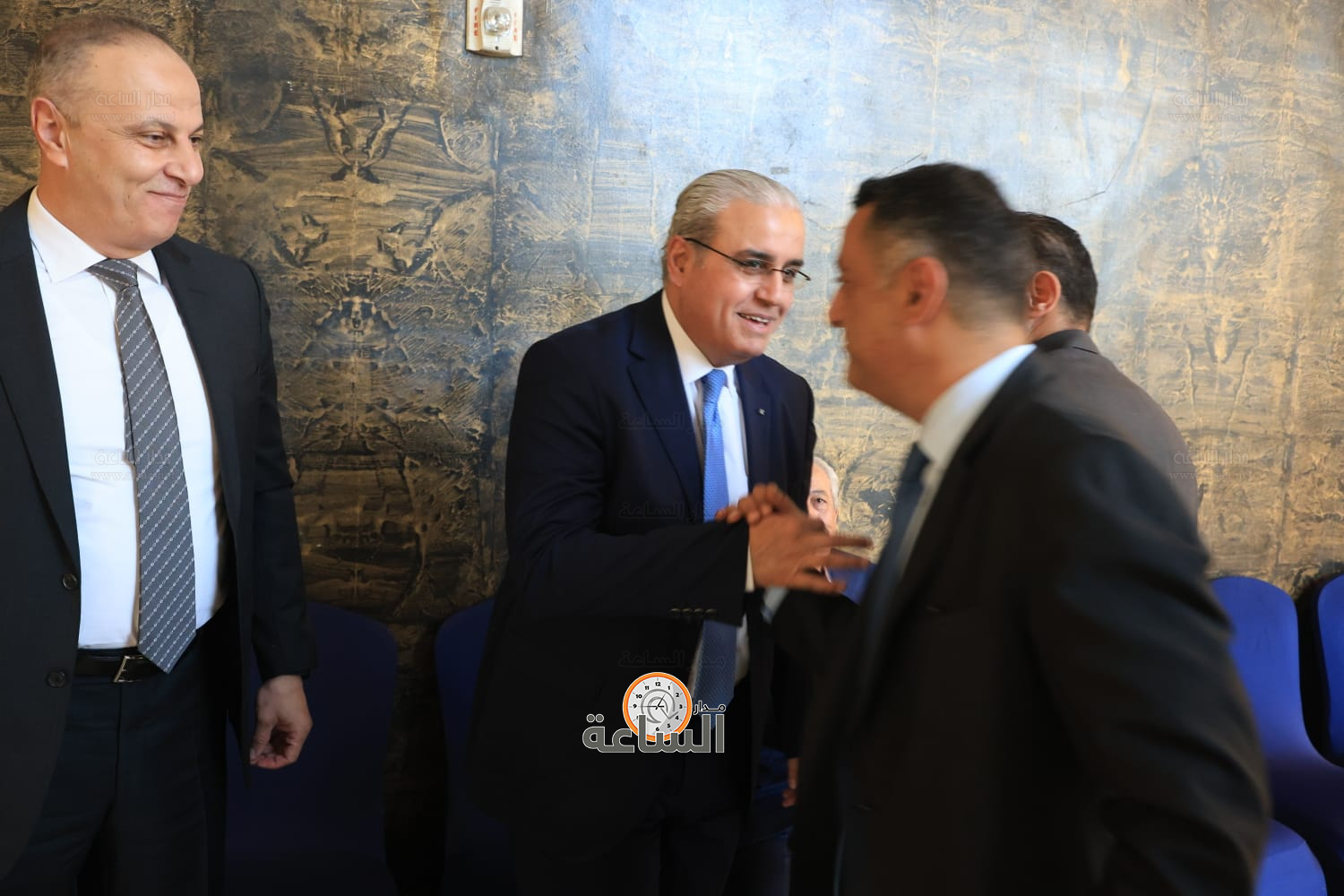 Madar Al-Saa Images 0.29935400616893904