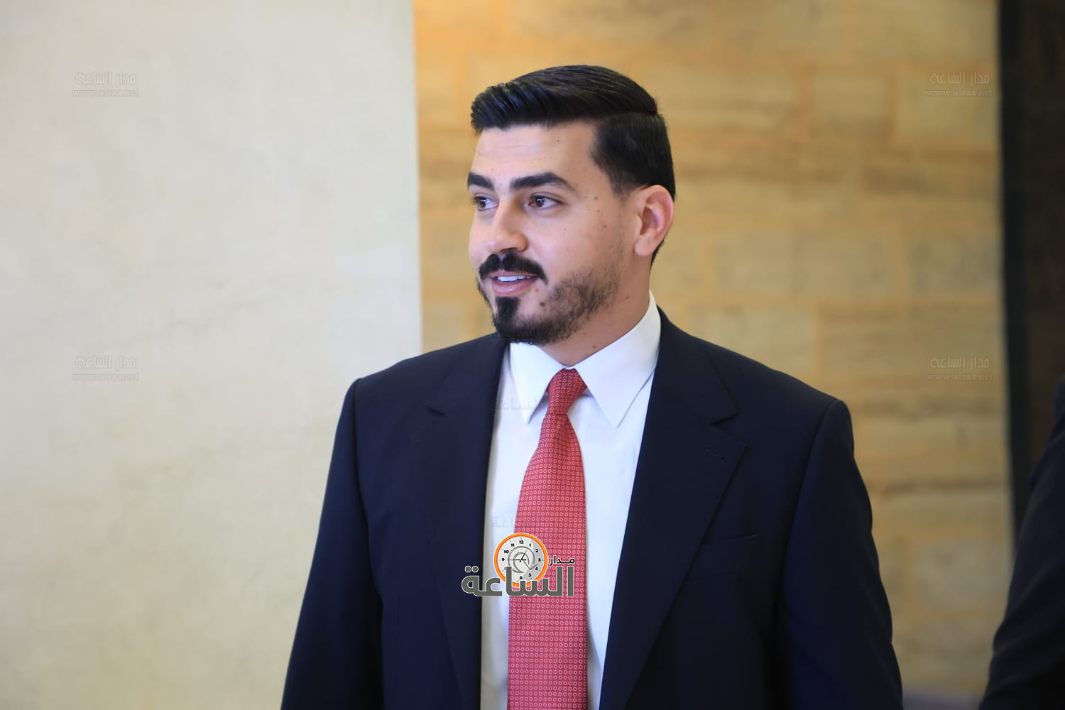 Madar Al-Saa Images 0.7044792189654395