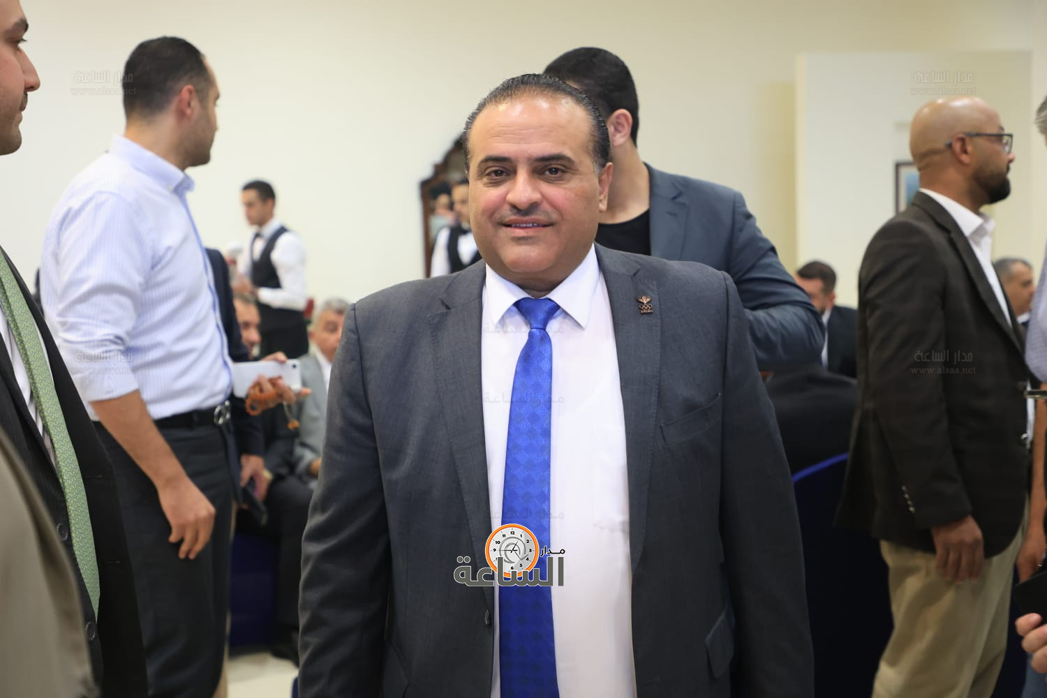 Madar Al-Saa Images 0.4250929287923497