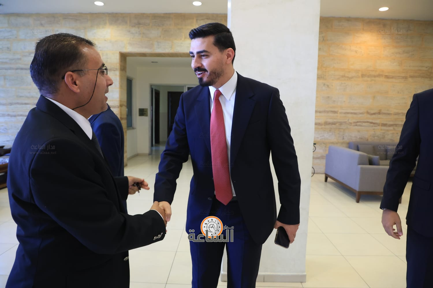 Madar Al-Saa Images 0.6883604428601425