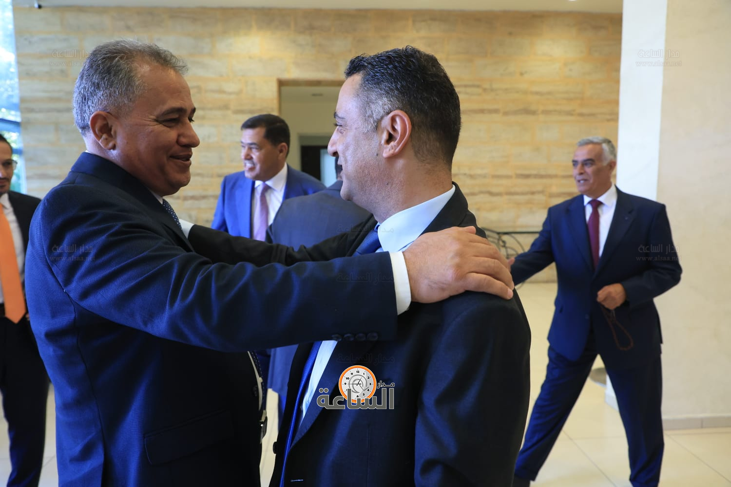 Madar Al-Saa Images 0.6366006027969752